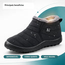 Bota Feminina Slip-On Impermeável com Forro Peludo - Quente e Confortável para Inverno