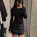 t-shirt-feminina-manga-longa-slim-elastica-blusa-basica-decote-redondo-para-sobrepor-no-dia-a-dia-cor-02-preto-NEW