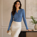 pulover-feminino-trico-com-botoes-decote-v-cardiga-modelagem-solta-cor-solida-para-outono-e-inverno-lifestyle-05