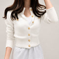 casaquinho-feminino-trico-com-botoes-cropped-slim-elegante-para-compor-looks-chiques-no-frio-cor-01-branco-NEW